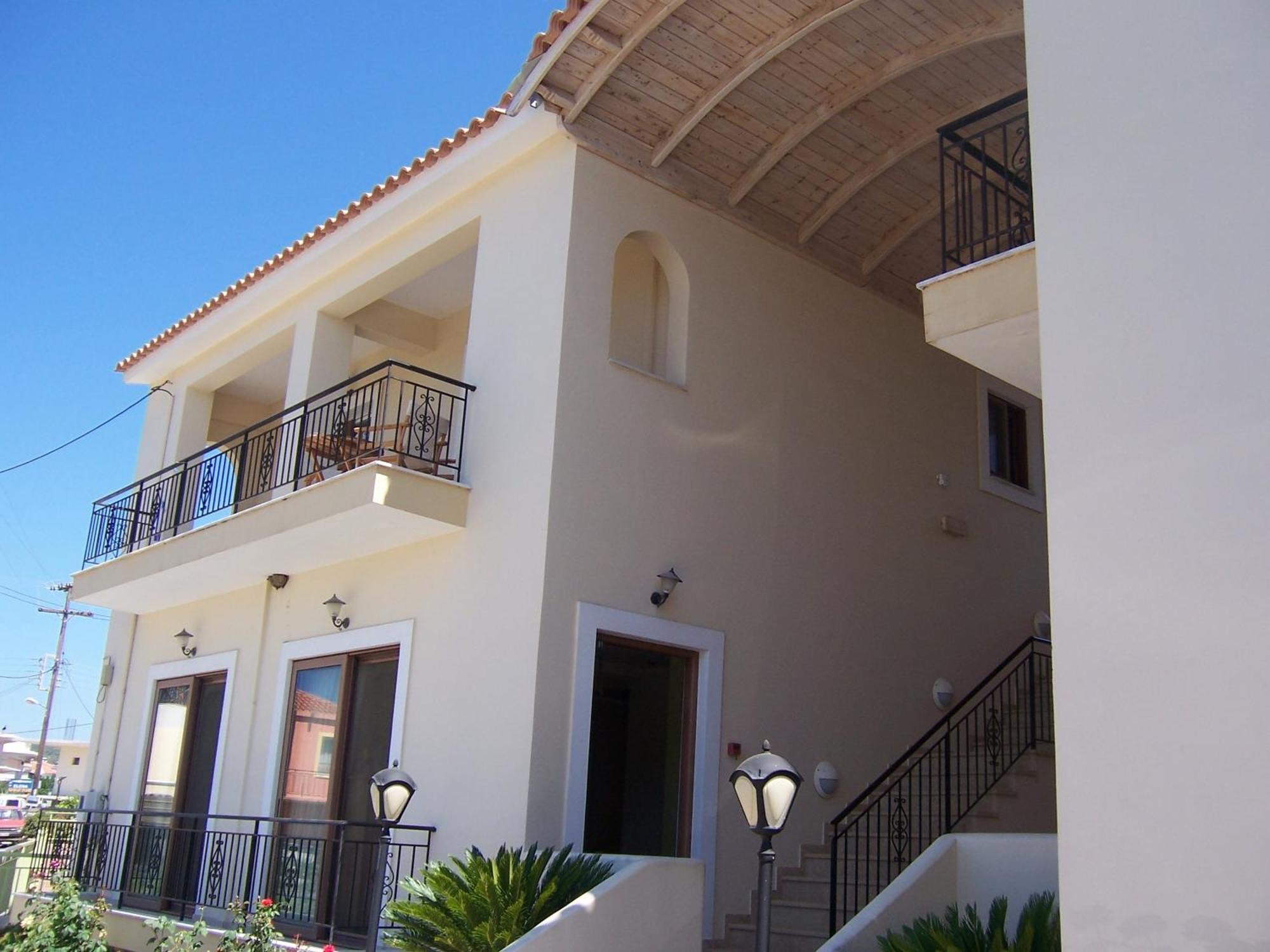 Sirius Hotel Finikounta Exterior photo